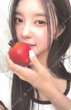 LOVESTRUCK! EYE CONTACT ver. DAYEON photocard image