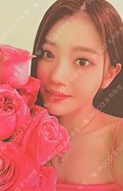 LOVESTRUCK! FIRST BLUSH ver. XIAOTING photocard image