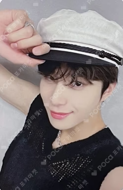 2023 SEASON'S GREETINGS PHOTO CARD COLLECT BOOK