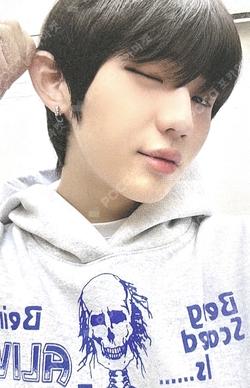 Love Never Dies M2U JUNHYEOK photocard image