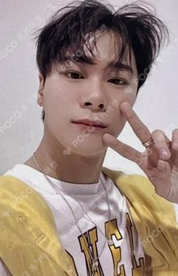2023 SEASON’S GREETINGS FAVORITE VER.