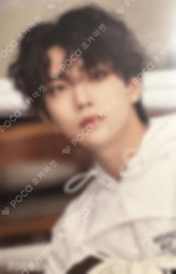 Seventeen JOSHUA photocard image