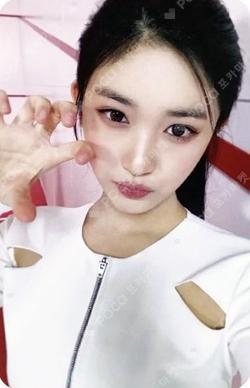 IVE LEESEO photocard image