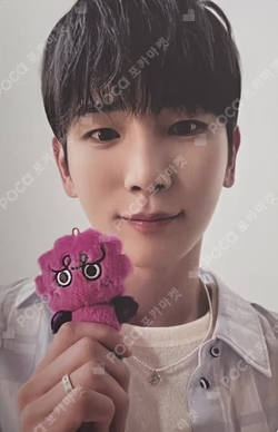 THE MOMENT OF Shine RANDOM TRADING CARD SET