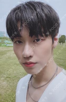 Man on the Moon INSIDE ver. LEE SEUNGH HYUB photocard image