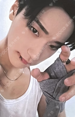 THE WORLD EP.2 : OUTLAW YES24 SAN photocard image