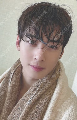 2022 OFFICIAL PHOTO BOOK [MAGAZINE] APPLEMUSIC ChaEunwoo photocard image