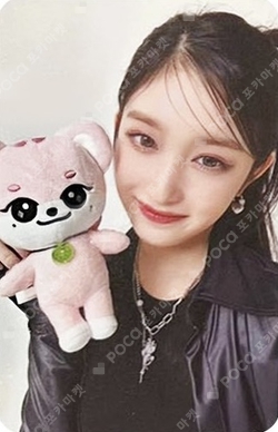 IVE LEESEO イソ MINIVE ミニブ フェイスクッション IVE ミニブ フェイスクッション イソ leeseo
