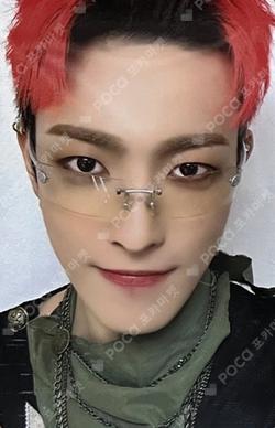 THE WORLD EP.2 : OUTLAW fromm store HONGJOONG photocard image