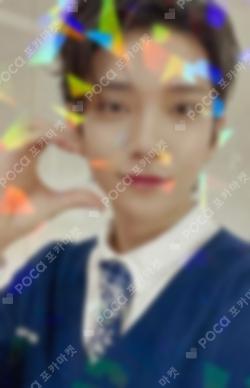 Seventeen JOSHUA photocard image