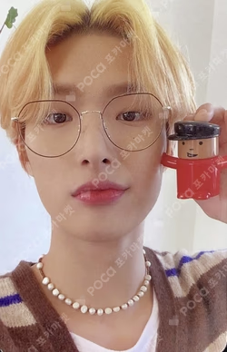 ATEEZ X EVERLINE POP-UP STORE ATINY ROOM TRADING CARD