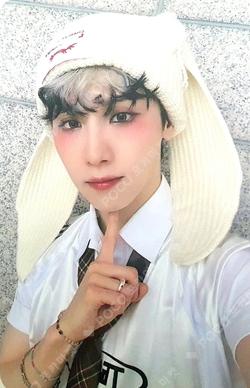 THE FUTURE IS OURS : LOST JUMP UP JEON WOONG photocard image
