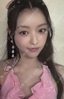 Golden Hourglass HOTTRACKS YooA photocard image