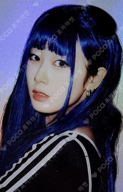 MY WORLD POSTCARD + HOLOGRAM PHOTO CARD SET