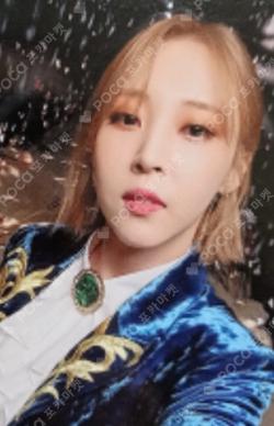 TRAVEL Moon Byul photocard image