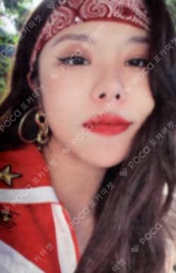 [MIC ON] 1Takes ver. Whee In photocard image