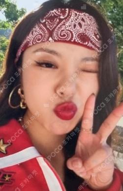 MIC ON APPLEMUSIC Whee In photocard image