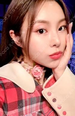 WHEE KTOWN4U Whee In photocard image