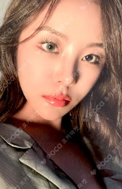 MAMAMOO Whee In photocard image