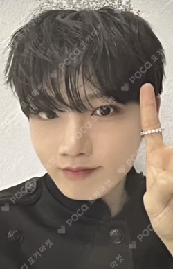 REBOOT POP-UP STORE TRADING PHOTO CARD