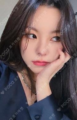 MIC ON DEAR MY MUSE Whee In photocard image