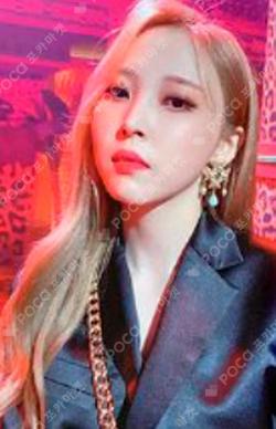 TRAVEL Moon Byul photocard image