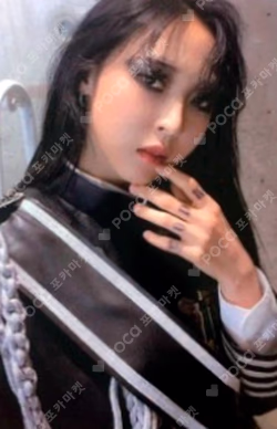  DARK SIDE OF THE MOON