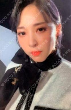  DARK SIDE OF THE MOON Moon Byul photocard image