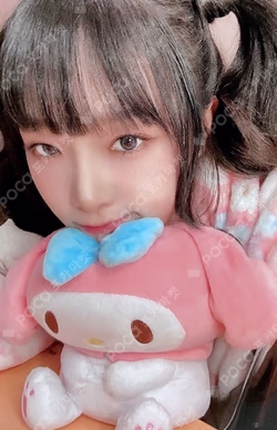 Love War EVERLINE YENA photocard image