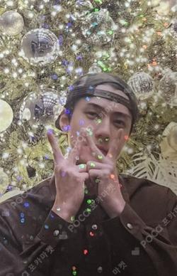 2022 PINK CHRISTMAS PHOTO CARD RANDOM PACK SPECIAL SEHUN photocard image