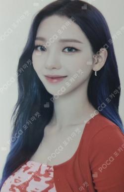 MY WORLD Lotte Duty Free KARINA photocard image