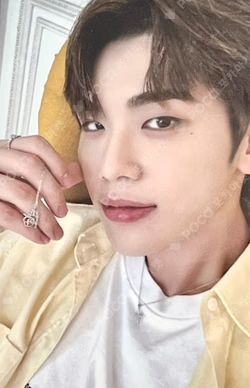 THE MOVING SEOUL NECKLACE