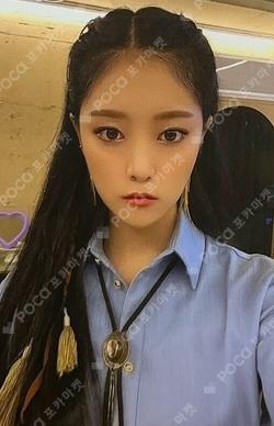 [12:00] B HyunJin photocard image