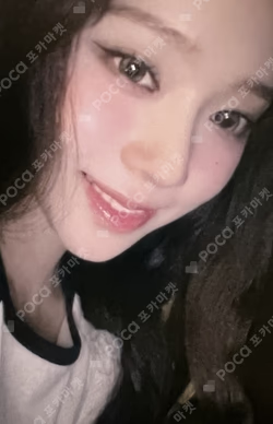 MY WORLD ZIP-UP HOODIE