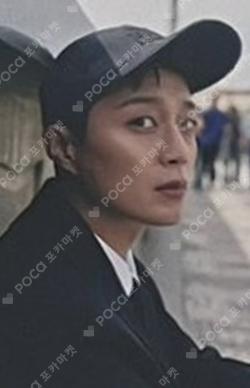 YOON DUJUN - OFFICIAL PHOTO BOOK [HIS INSTANT MOMENTS] TRADING CARD