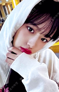 IVE THE FIRST FAN CONCERT The Prom Queens DVD