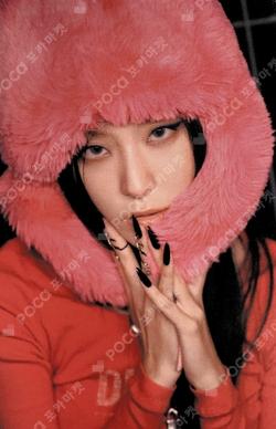 The ReVeFestival 2022 Happiness BIRTHDAY DOLL KEYRING