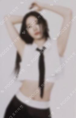 2023 LE SSERAFIM TOUR FLAME RISES IN JAPAN PHOTO CARD