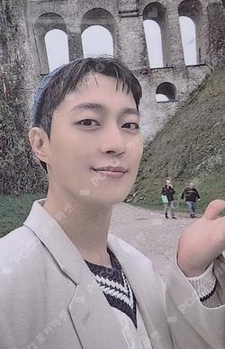 YOON DUJUN - OFFICIAL PHOTO BOOK [HIS INSTANT MOMENTS] LUCKY DRAW