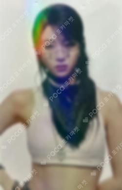 LE SSERAFIM HUH YUNJIN photocard image