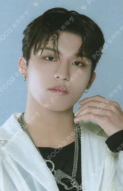 REBOOT POP-UP STORE TRADING PHOTO CARD