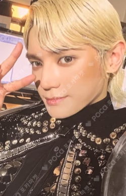 SHALALA RANDOM TRADING CARD SET