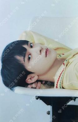 Golden Age YPBOOKS HENDERY photocard image