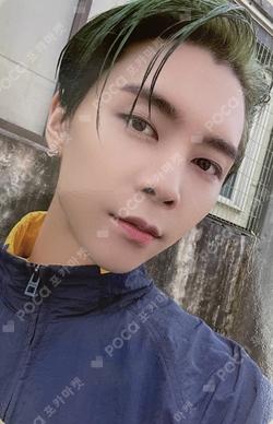 NCT JOHNNY photocard image