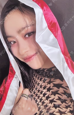 ITZY RYUJIN photocard image