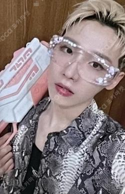 THE FUTURE IS OURS : LOST EVERLINE JEON WOONG photocard image