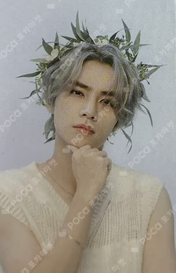 2023 SEASON'S GREETINGS 11st XIAOJUN photocard image