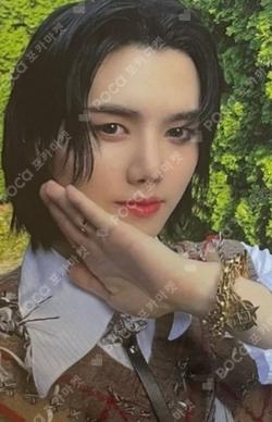 SUN SEEKER SEEKER VER. MINHEE photocard image