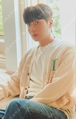 하이라이트 (Highlight) - 2023 SEASON’S GREETINGS MINI L-HOLDER & PHOTO CARD SET COTTON Ver.
