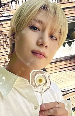 THE MOMENT OF Shine CANDLE + PHOTO CARD